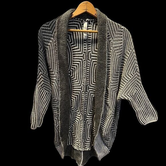 Aeropostale Cardigan Sweater Small Gray and white open front - Picture 3 of 9